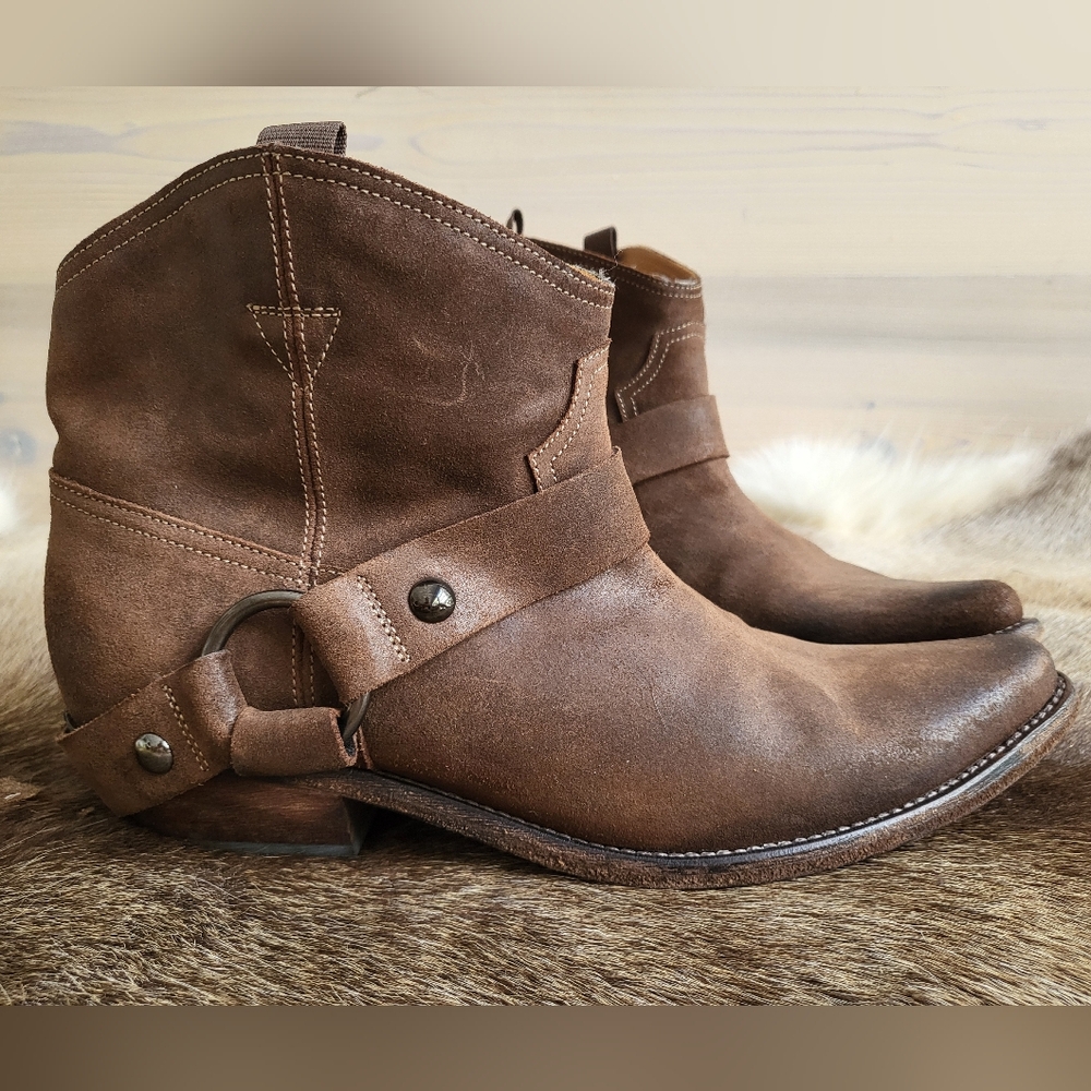 Materia Prima by Goffredo Fantini Italian Sueded Leather Western Ankle Boots 39